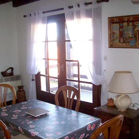 Charmante Maison A Avec Jardin Et Balcon