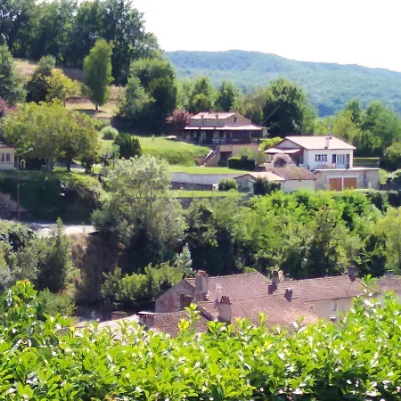Charmante Maison à Puy-l'évêque Avec Jardin Et Balcon Puy-lʼÉvêque