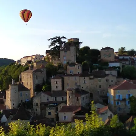 Charmante Maison à Puy-l'évêque Avec Jardin Et Balcon * Puy-lʼÉvêque