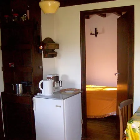 Holiday home Charmante Maison A Avec Jardin Et Balcon