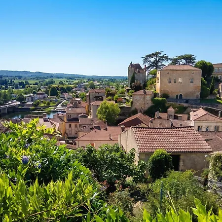 Charmante Maison A Avec Jardin Et Balcon *