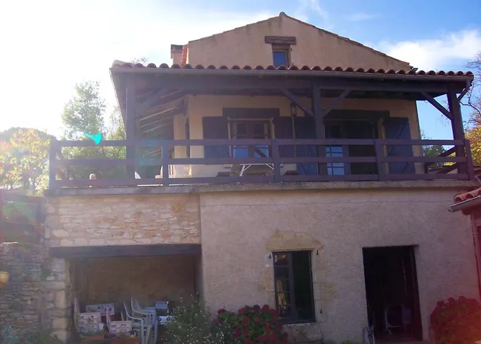 Charmante Maison A Avec Jardin Et Balcon *